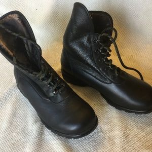 Toe Warmers of Canada Harbor Boots size 9.5 W